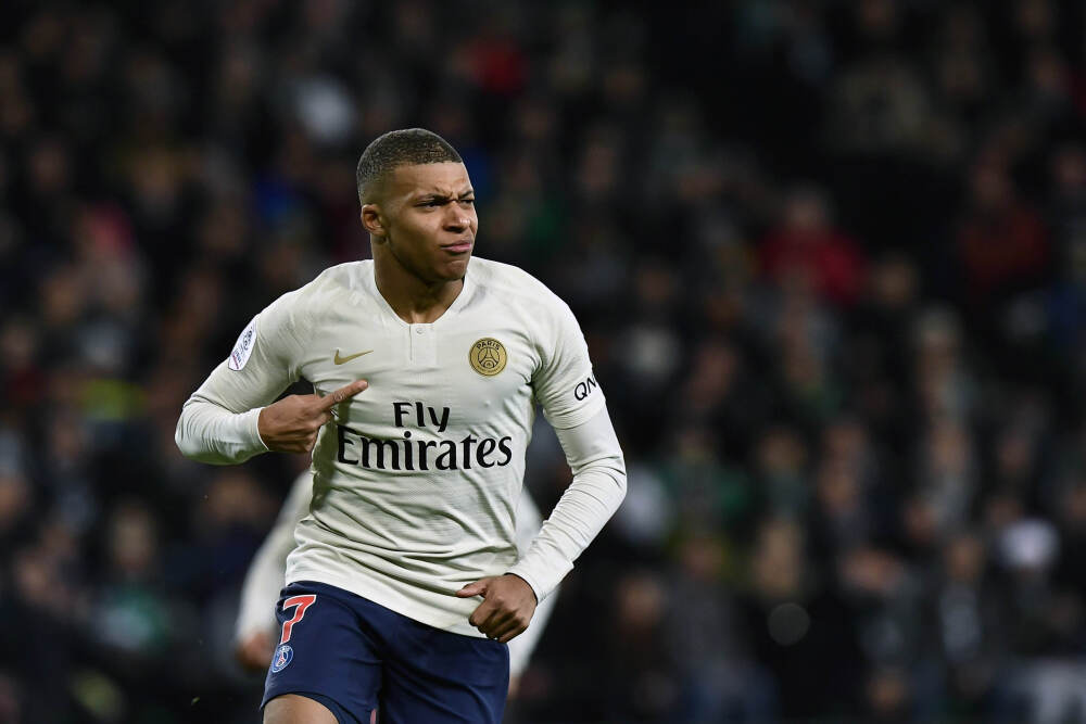 岚图汽车赴港IPO：东风集团股份“组合拳”背后的不破不立